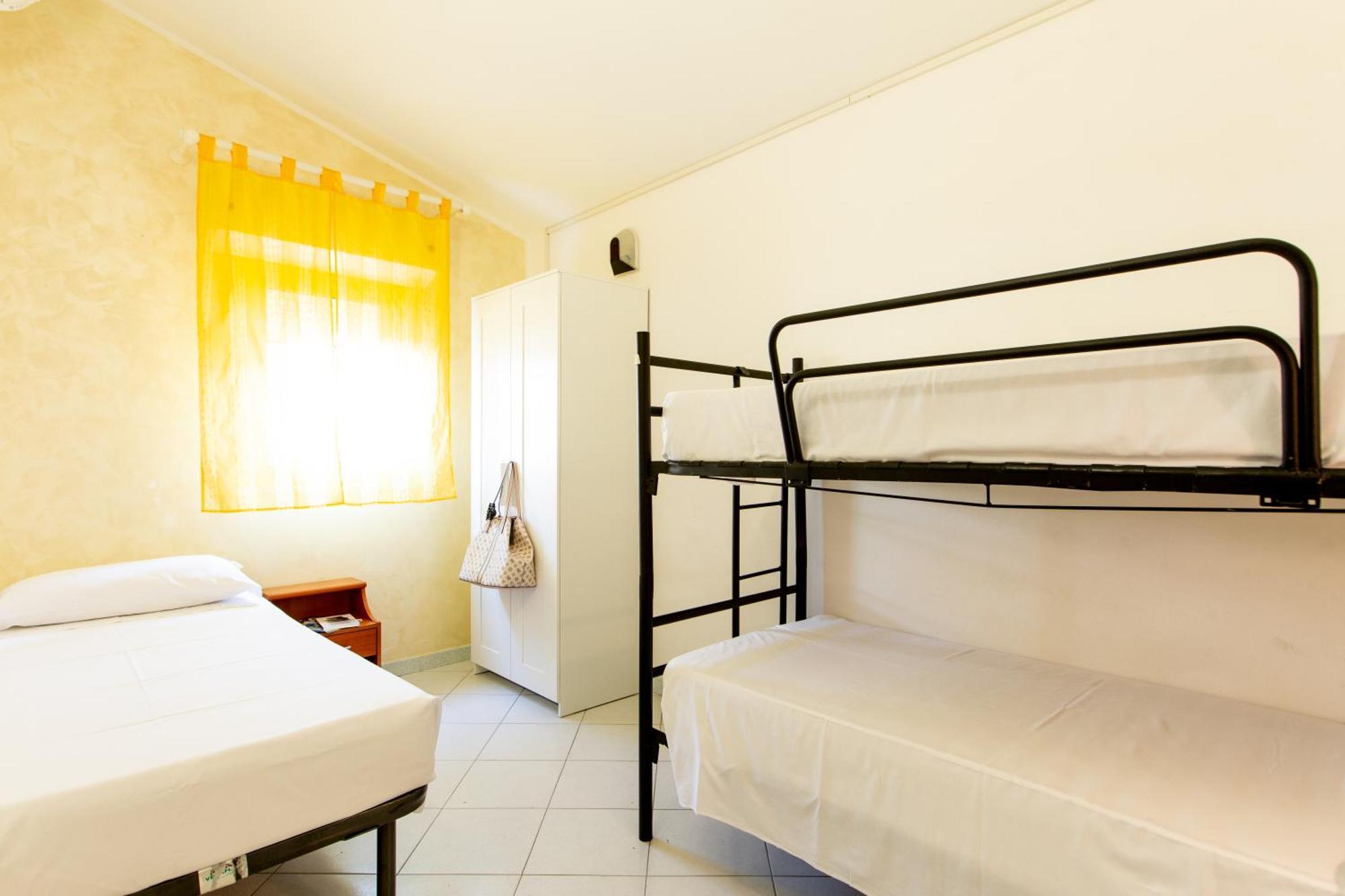 Hotel Marzia Con Piscina Ричоне Екстериор снимка